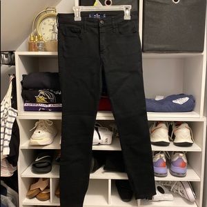 Hollister mid-rise Super Skinny Jeans W27 L28